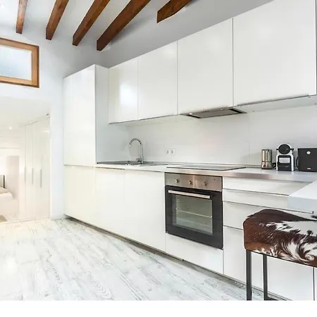 Modern Aparthotel